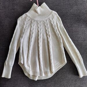 Old Navy Turtleneck Oversized Sweater poncho, 4t